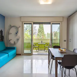 Maciachini, Zona Isola Appartamento Milano